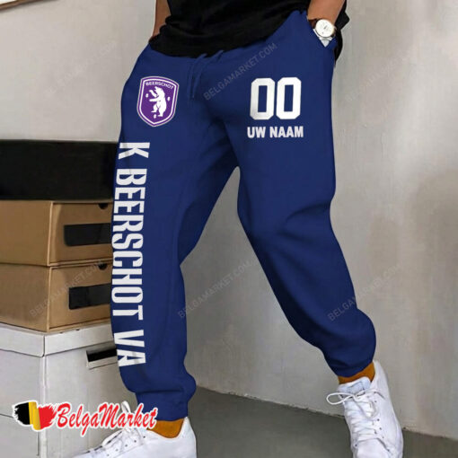 K Beerschot VA – Joggingbroek nieuwe editie met aangepaste naam nummer K Beerschot VA – Joggingbroek nieuwe editie met aangepaste naam nummer